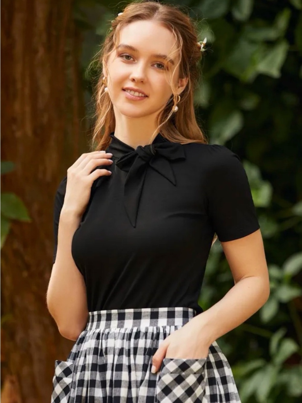 Modcloth Black Short-Sleeve Bow Tie Top